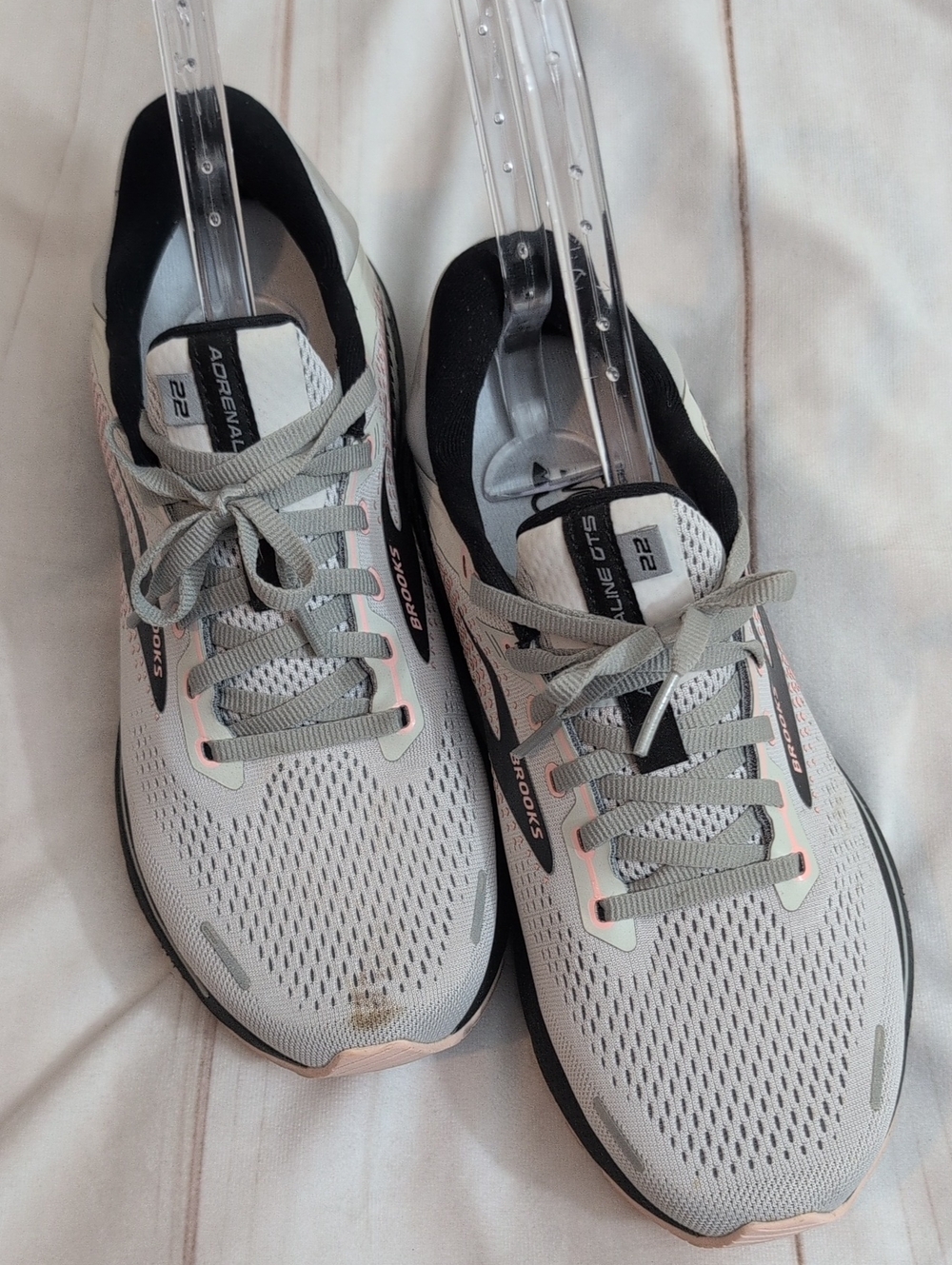 Brooks Adrenaline GTS 22 Women’s 10 Wide D Grey Rose Black Running Shoes